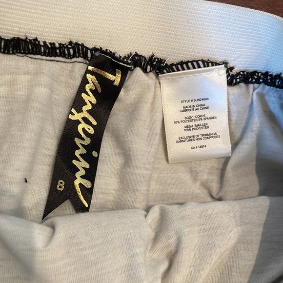 Black and white lace skirt - Picture 4 of 5